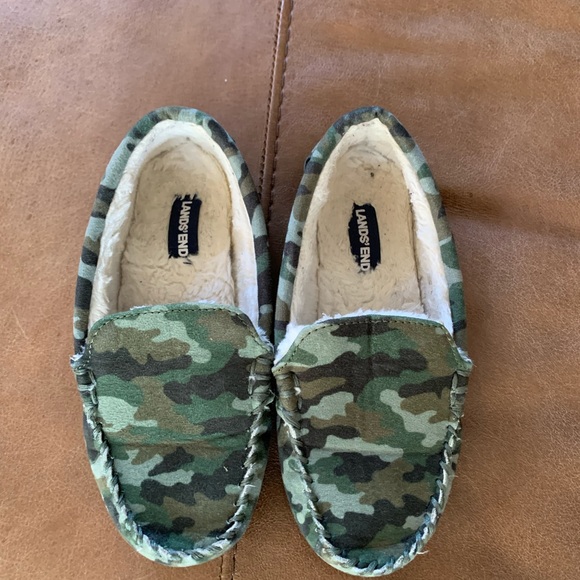 Lands End Camo Slippers - Picture 4 of 10